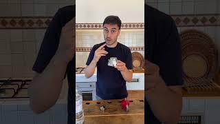 How to use a moka to make coffee