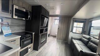 Come Look At RVs With Me St. Louis RV Expo - Camping World #abiyahbina #rvliving #rvtravel