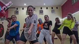 DJ DUM DEE DUM - TIKTOK VIRAL  CHOREO  SENAM KREASI  WORKOUT  LELY HERLY