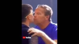 ALFREDO ADAME LE DA UN BESO ALA DIVAZA EN LA CASA DE LOS FAMOSOS 