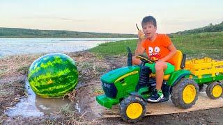 Darius wants to save watermelons from the mud and more useful childrens stories about Tractors