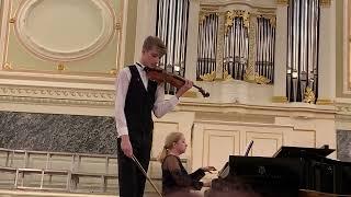 N. Paganini - La Campanella. Алексей Тищенко.