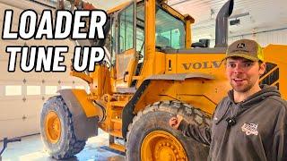 Fixing the little things  Volvo L90F Wheel Loader