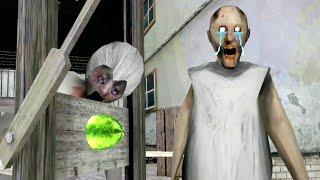 Cutting Slendrinas Mom With Watermelon In Granny V1.8 Sewer Escape