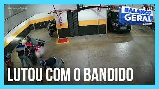 Homem luta com bandidos para impedir roubo de moto em prédio comercial de SP