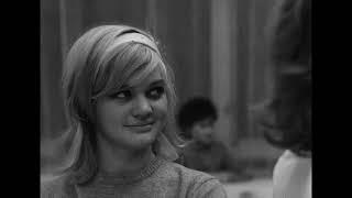 LOVES OF A BLONDE Miloš Forman 1965 - trailer ENG