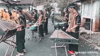 Ojo Dipleroki n prau layar Angklung - Seperempat Music Bamboe  kentongan Indonesia