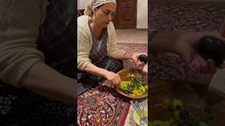 آلوچه و دلار رو کوبید چه معجونی بهمون داد خاله ثریا 