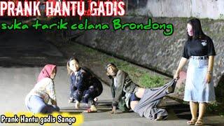 PRANK HANTU GADIS CANTIK  Suka Tarik Celana Brondong  Prank Hantu Gadis Sange  Ghost Trap