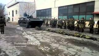 Сенсация    Ополченцы проводят тренировку с БМД   Militias to train with BMD