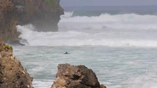 PADDLE OUT GONE WRONG AT GIANT ULUWATU