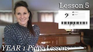 Lesson 5 Bass Clef F and Middle C  Free Beginner Piano Lessons - Year 1 - Lesson 1-5
