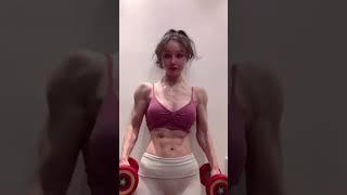 Yuan Herong Hot fitness  Chinese Female Bodybuilder a doctor & All #shorts #fitness #gym