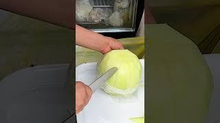 일정하게 멜론 자르는 과일가게 이모 #shorts - Melon Cutting Master  Korean Street Food