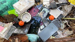 Rich scavenger find lots of phones in the trash dump  RESTORATION 