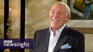 Interview with Sir Bruce Forsyth – Newsnight archives 2009
