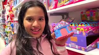 شفا جربت كل العاب المفآجات والحلويات في السوبرماركت  Shfa shopping for surprise toys and candy