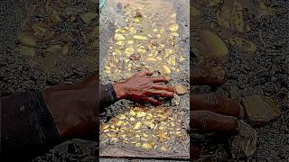 Penemuan emas yang luar biasaemas murni di temukan di aliran sungai #gold #goldhunter