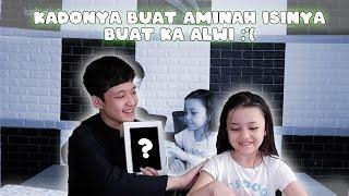 NGAKAK  UNBOXING KADO AMINAH TAPI ISI NYA BUAT ALWI 