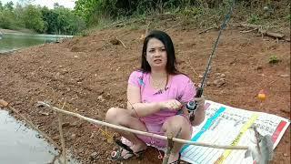 strike tipis tipis ikan putih  Lady angler  mancing mania Fishing mania 