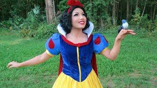 Disneys Snow White Makeup Tutorial