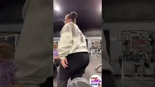 Hot BBW Ducky Fart At Gym