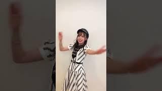 Sayurin doing mari shiny pose