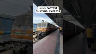 INDIAS FASTEST SHATABDI EXPRESS TRAIN 160Kmph Top Speed Bhopal Shatabdi #indianrailways #speed