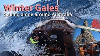 Winter Gales. Sailing alone around Australia. From Sydney to Lord Howe Island and Queensland.