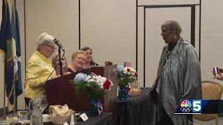 Francois Clemmons Mister Rogers Neighborhood receives DAR Medal of Honor