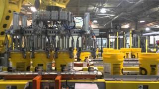 Robotic Pail Palletizing - 77lb pails of Stucco - Demostration