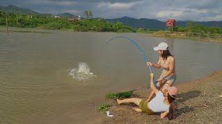 Amazing Fishing  Two Beautiful Girls Trying To Catch Giant Fish  Hook Fishing