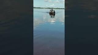 perahu penyebrangan