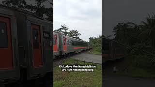 KA Lodaya Menikung Saat Melintas JPL 450 Kubangkangkung