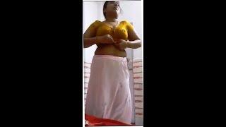 viral mms Hot Aunty Removing Saree   show bea panty   indian hot vlog   desi aunty dress remove