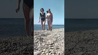 Мы на #море и как не снять #тренд #travel #семейныйканал #крым #beach #семейныйвлог #отпуск #семья