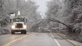 02-02-2023 AR & MS Delta Ice Storm - Accidents on 61 - Trees Down All Over - Drone