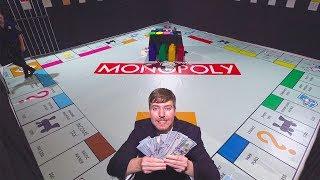 Гигантская Игра в Монополию с Реальными Деньгами