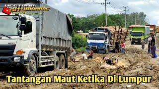 Tantangan Maut Di Lumpur Semua Sopir Truk Kompak Tarik Menarik Agar Bisa Sampai Tujuan