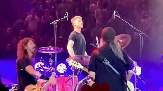 Nirvana and Soundgarden reunite for Taylor Hawkins  9-27-2023