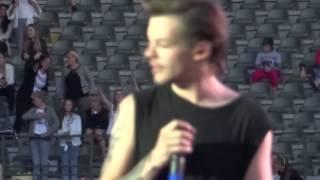 Girl Almighty -  One Direction - OTRA - Brussels 13062015