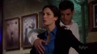 גרופינג מחסן 13  Groping @ Warehouse 13s Magnetism