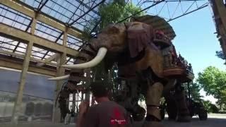 Гигантский механический слон