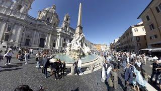 360° Roma Walking in Piazza Navona  360° video - look around