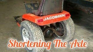 4 Cylinder Lawn Mower Build  Shortening the rear axle pt4