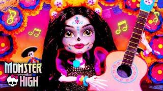 Skelita Celebrates Día de Muertos Official Music Video  Monster High