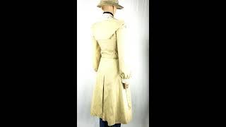 Women’s Vintage Raincoat @ Vintage Threads Addict