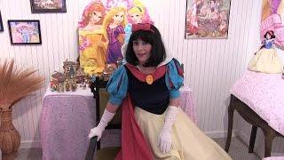 Disney Princess Snow White narrates fairy tale The Enchanted Maiden Volume 2