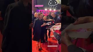 Amanda Seyfried signing autographs at Seven Veils premiere at Berlinale