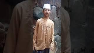 Bahasa Inggris? Its easy isnt? -.. Luthfi hasyim told about his vacation with his family